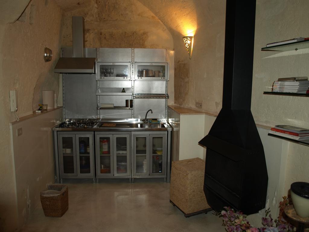 Апартаменты Casa Grotta Le Terrazze Матера Номер фото
