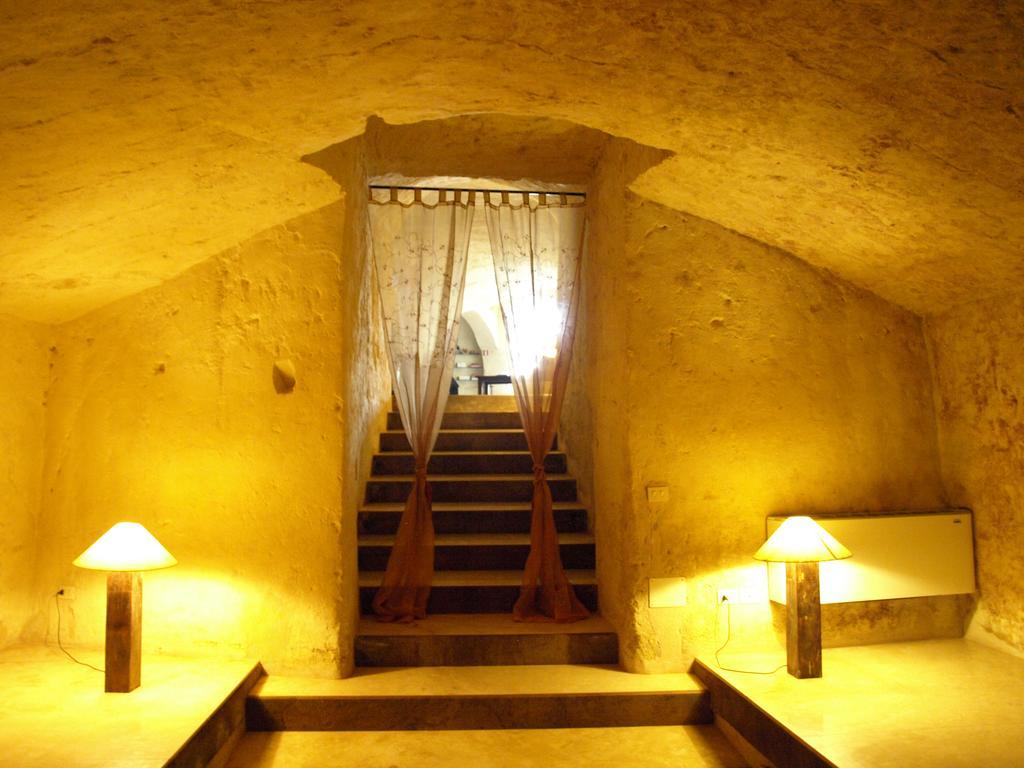 Апартаменты Casa Grotta Le Terrazze Матера Экстерьер фото